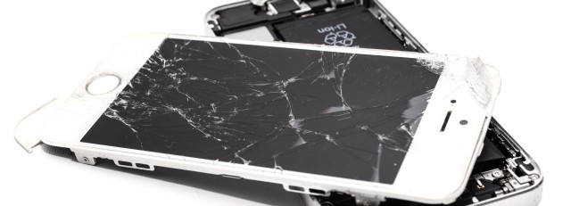 accident-broken-cellphone-1388947.jpg